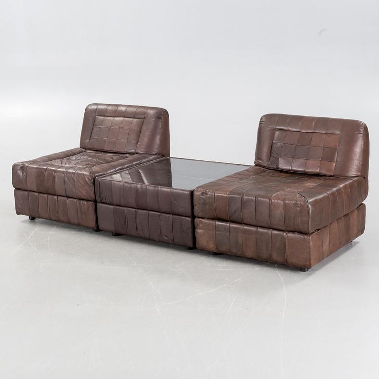 A pair of chairs/sofa and a table, designed by Percival Lafer for Lafer SA, 20st century.