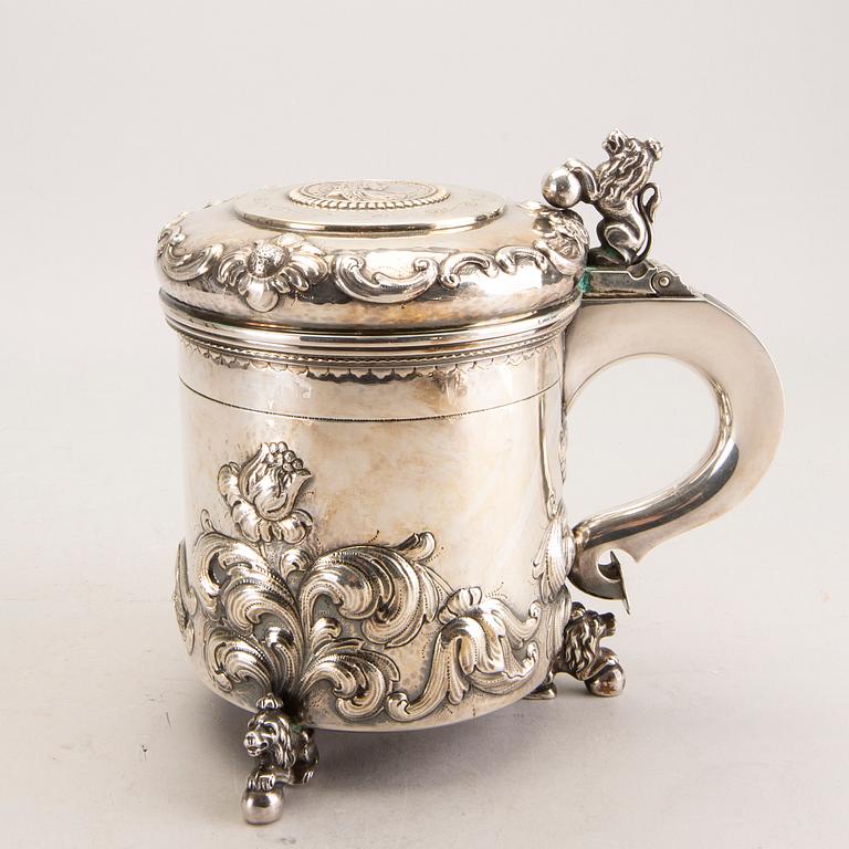 A Swedish 20th century silver tankard nark of CG Hallberg Stockholm 1949 weight 1120 gr.