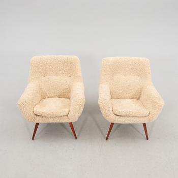 Armchairs, a pair from the 1940s/50s.