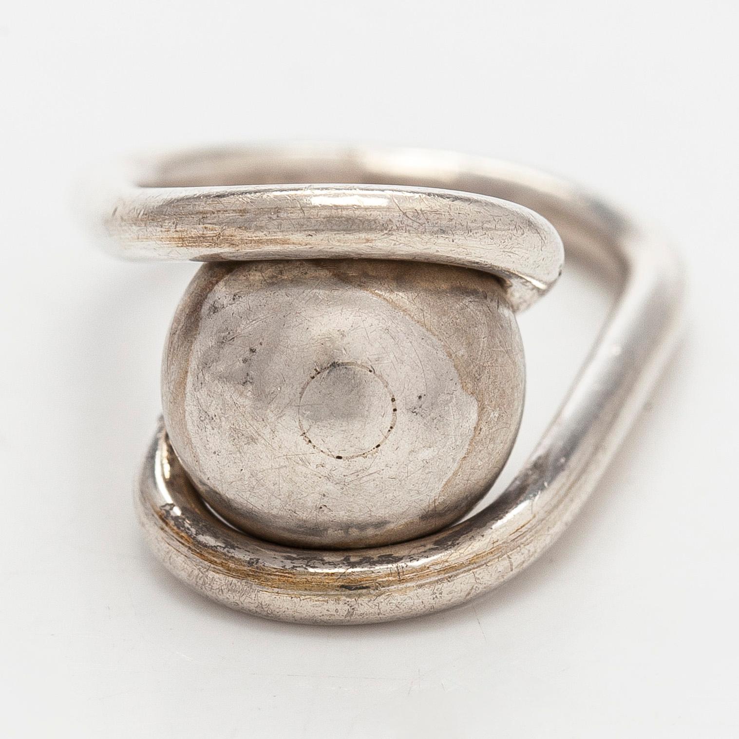 Bent Knudsen, sormus, sterlinghopeaa, Tanska.