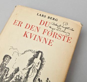 PARTI KONSTNÄRS- OCH FÖRFATTARAUTOGRAFER 18 st, bla Ernst billgren, SAMT BOK med 2 autografer. Egenhändiga.