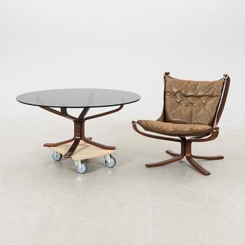 Sigurd Ressel, armchair and table "Falcon chair", Vatne Möbler, Norway, 1970s.