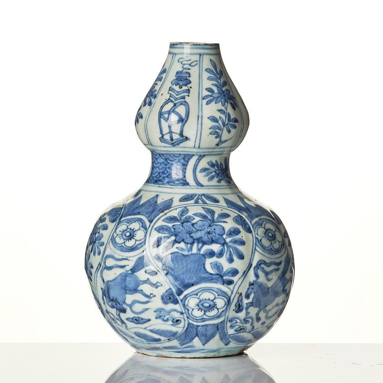 A blue and white 'flying horses' vase, Ming dynasty, Wanli (1572-1620).