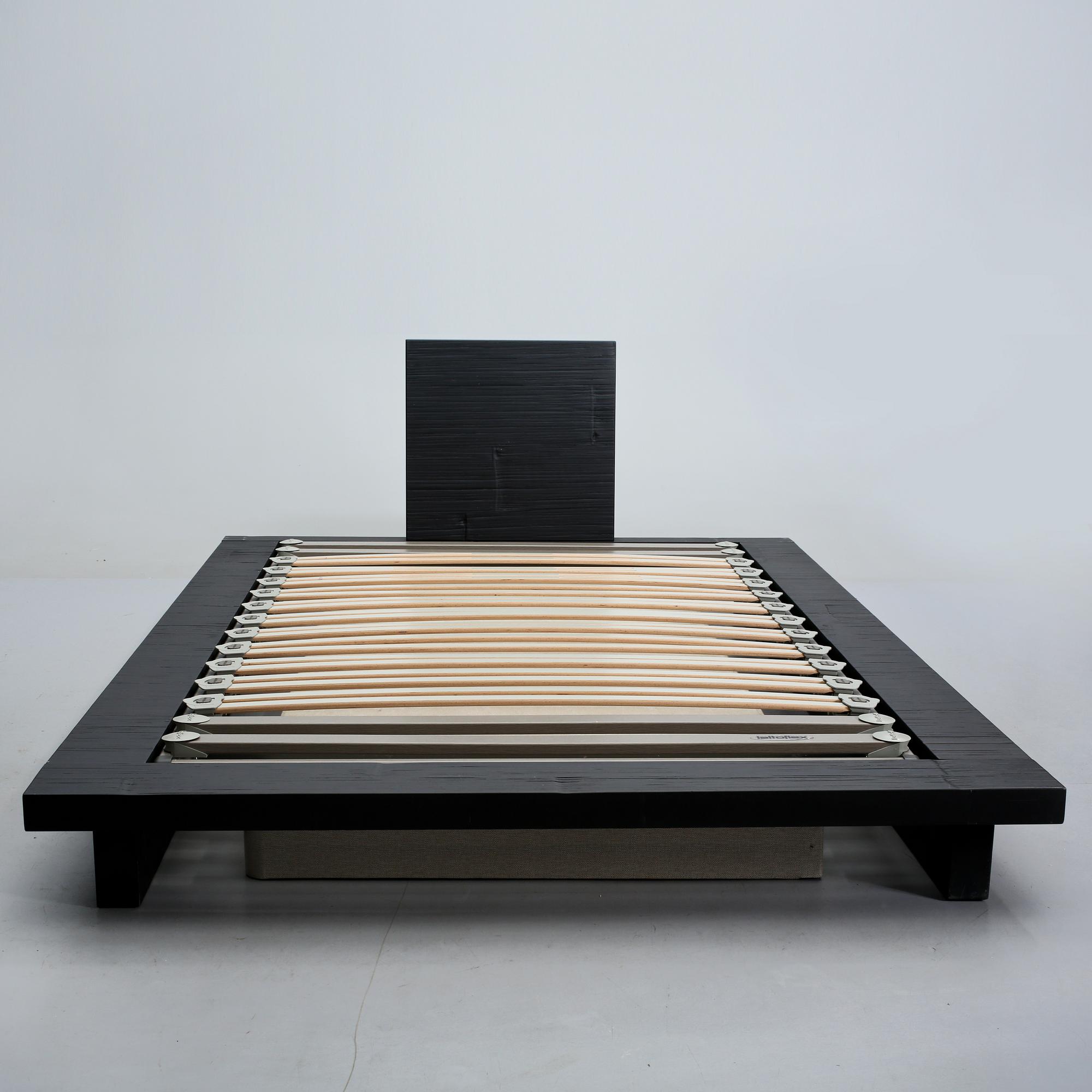 SÄNG,"Otto", Gervasoni, Italien, omkring år 2000.