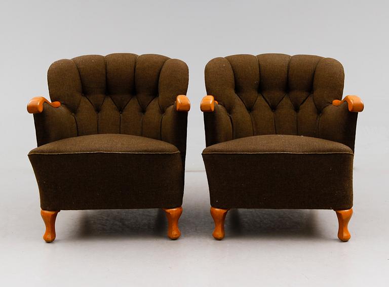 FÅTÖLJER, 1 par, 1900-talets första hälft.