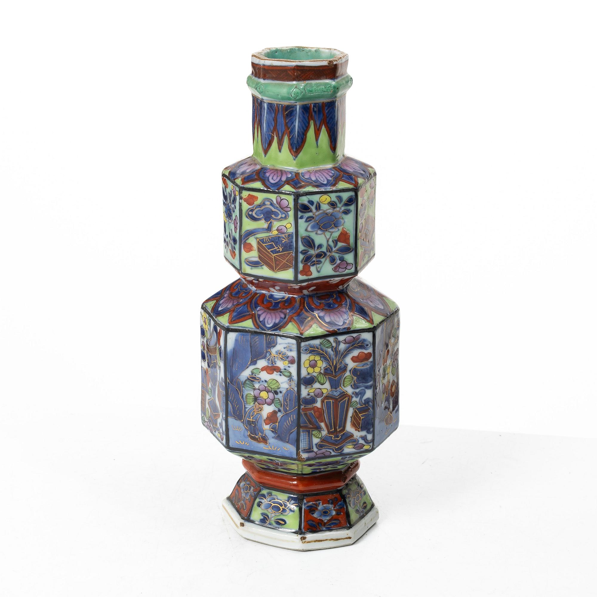 A 'clobbered' vase, Qing dynasty, Kangxi (1662-1722).