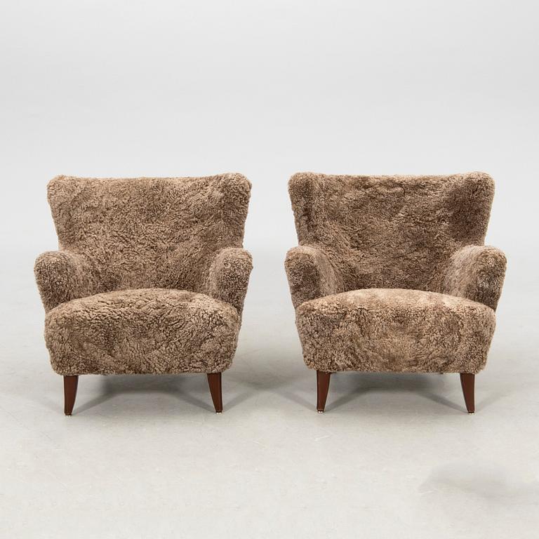 Ilmari Lappalainen, a pair of "Laila" armchairs, Asko Finland, second half of the 20th century.