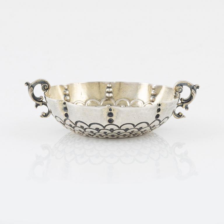 A small Austrian silver dish/taster (wine tasting bowl), possibly Salzburg. With no makers mark.
