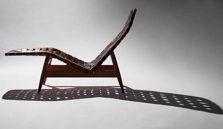 Arne Vodder, a teak chaise longue with black leather straps, Bovirke Denmark 1950's.