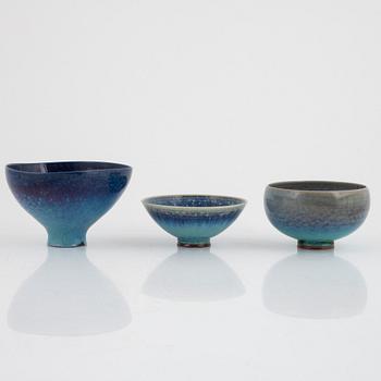 Berndt Friberg, a set of three stoneware bowls, Gustavsbergs studio 1968-73.