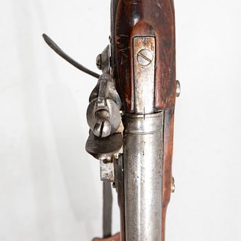 Flintlock musket, British model 1794 with bayonet, Swedish so-called subsidy rifle.