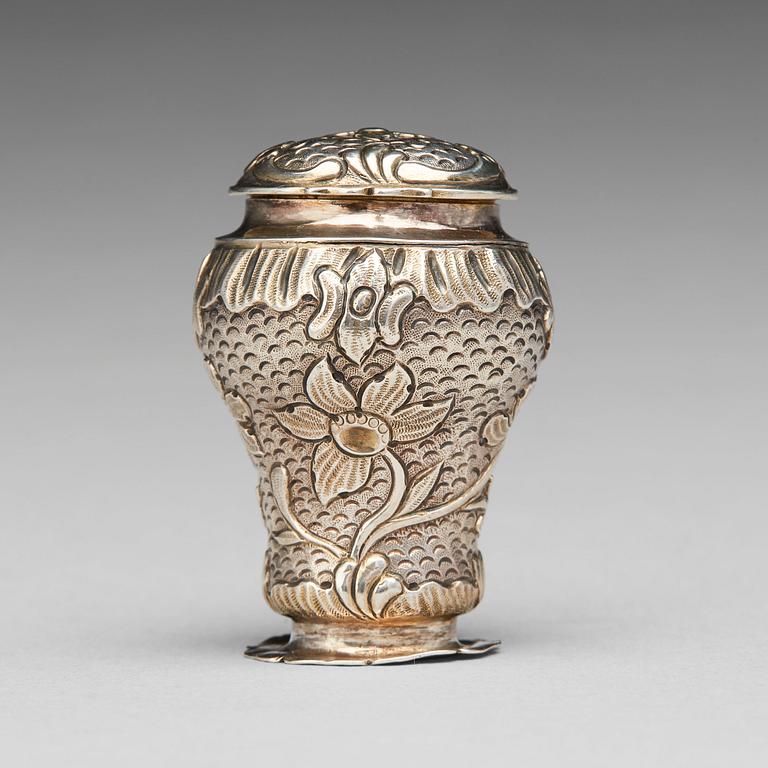 Anders Morman, luktdosa, silver, Stockholm (verksam 1776-1805). Rokoko.
