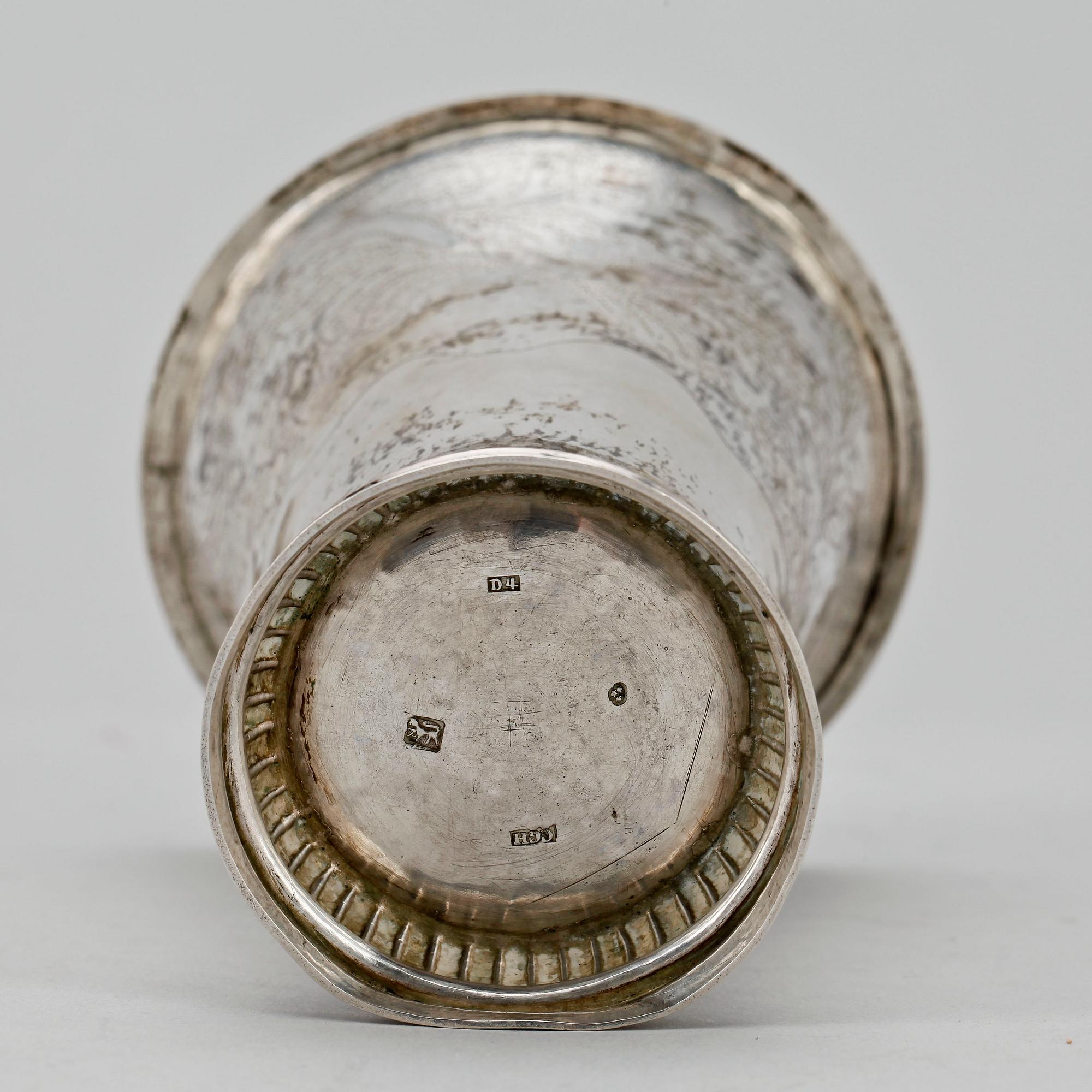 BÄGARE, silver, Carl Gustaf Högstedt, Kalmar, 1834. Vikt 94 g.