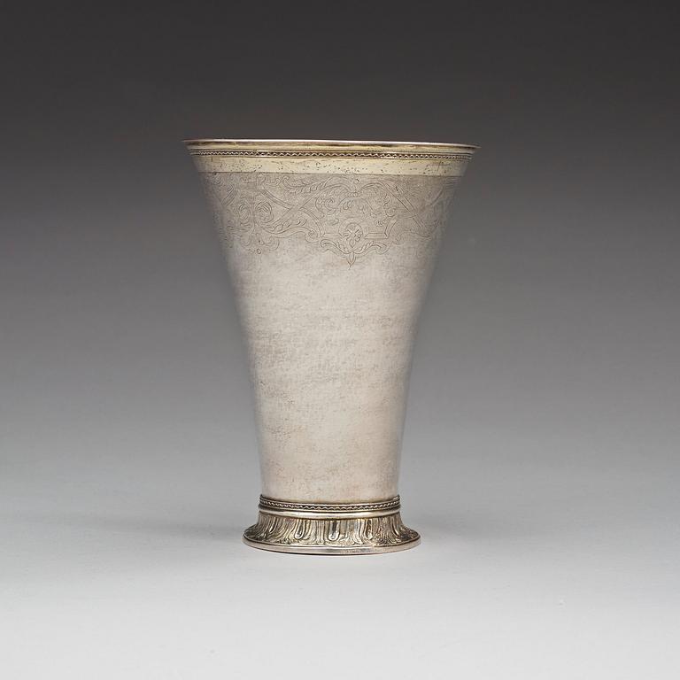 A Finnish 18th century parcel-gilt beaker, marks of Samuel Cavander, Björneborg 1767.