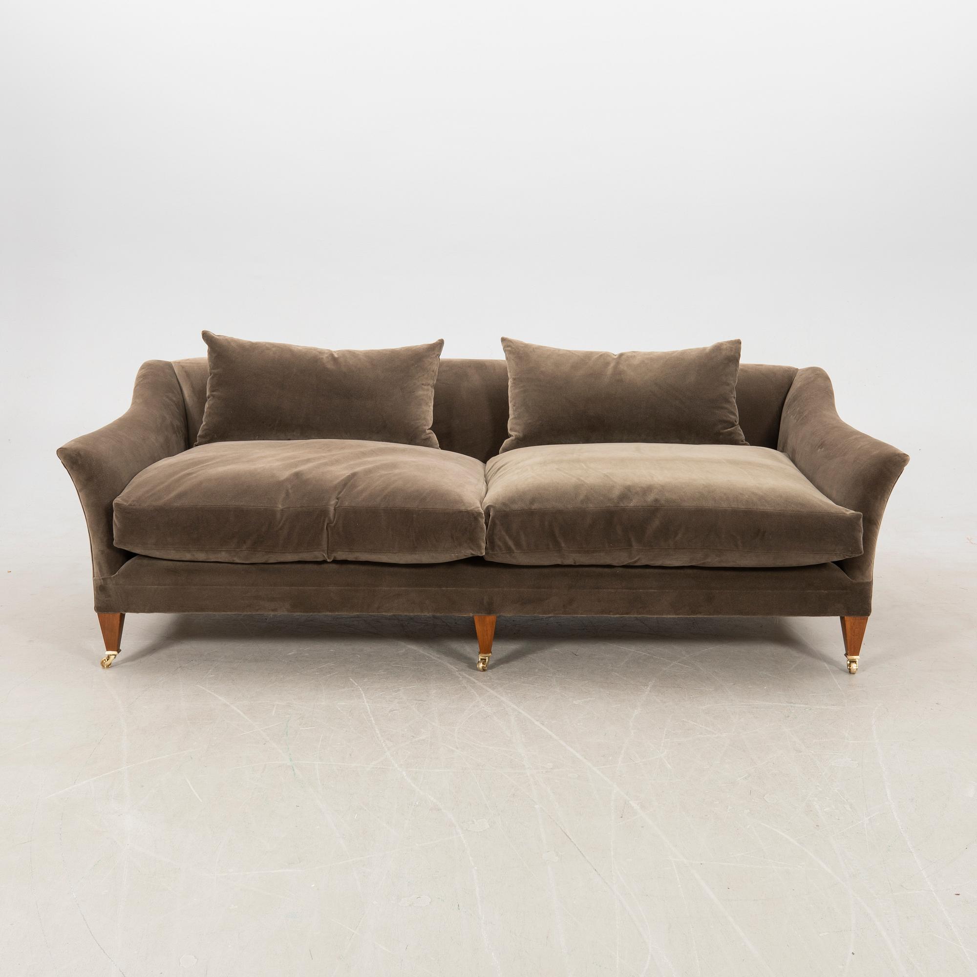 Rose Uniacke sofa "Drawing Room" England 21st century.