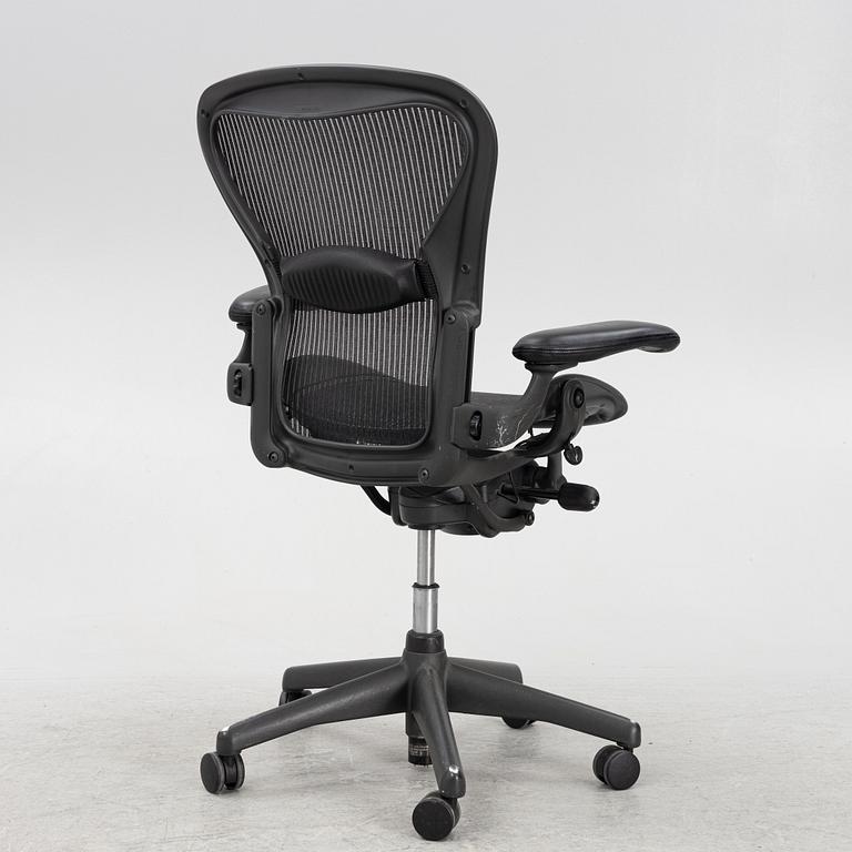 Don Chadwick/Bill Stump, skrivbordsstol, "Aeron", Herman Miller.