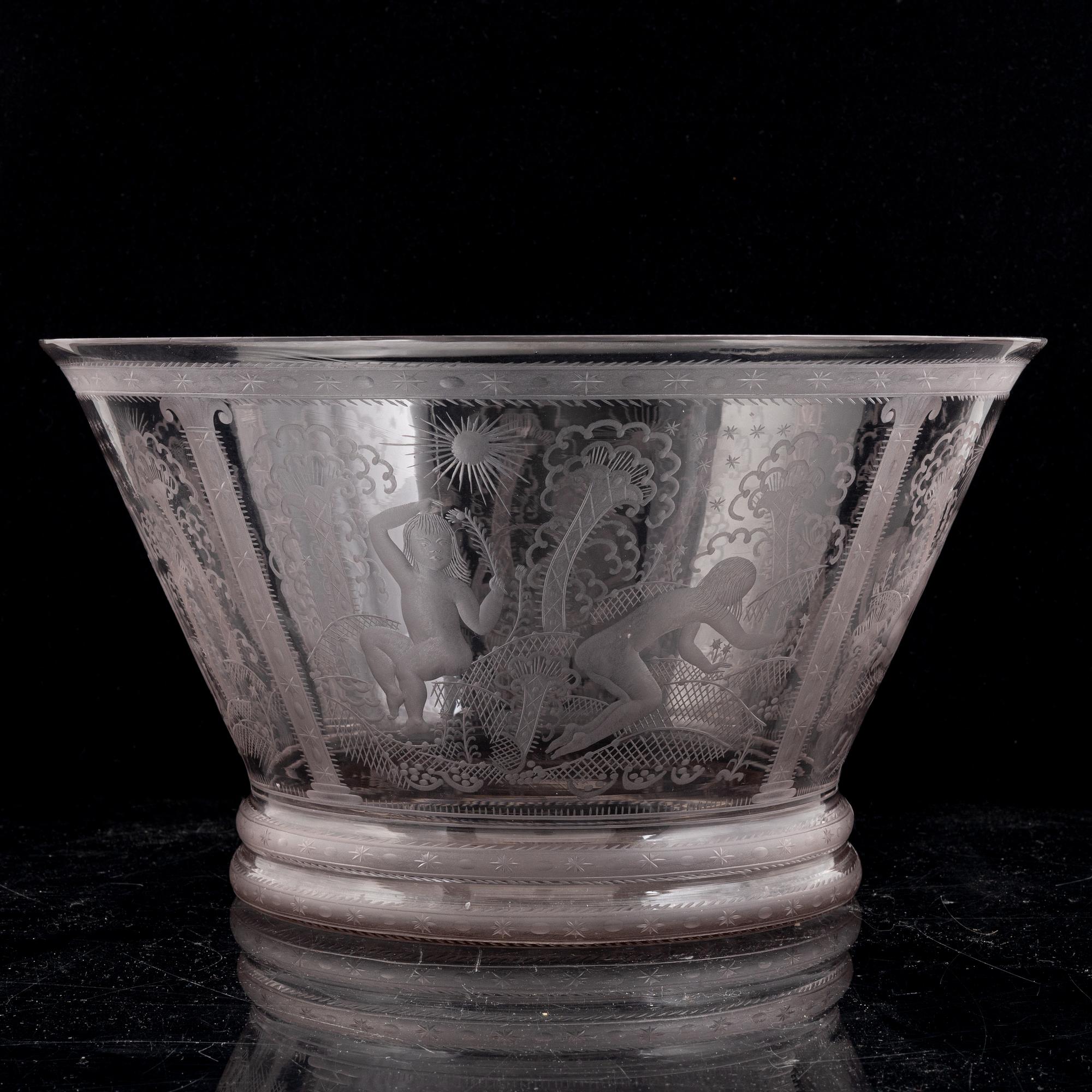 Edward Hald, an engraved glass bowl, Orrefors, 1920, model 147, provenance Edward Hald.