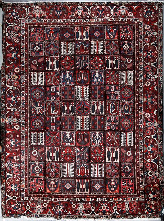 MATTA, semiantik/old, Bachtiari, ca 440 x 340. cm.