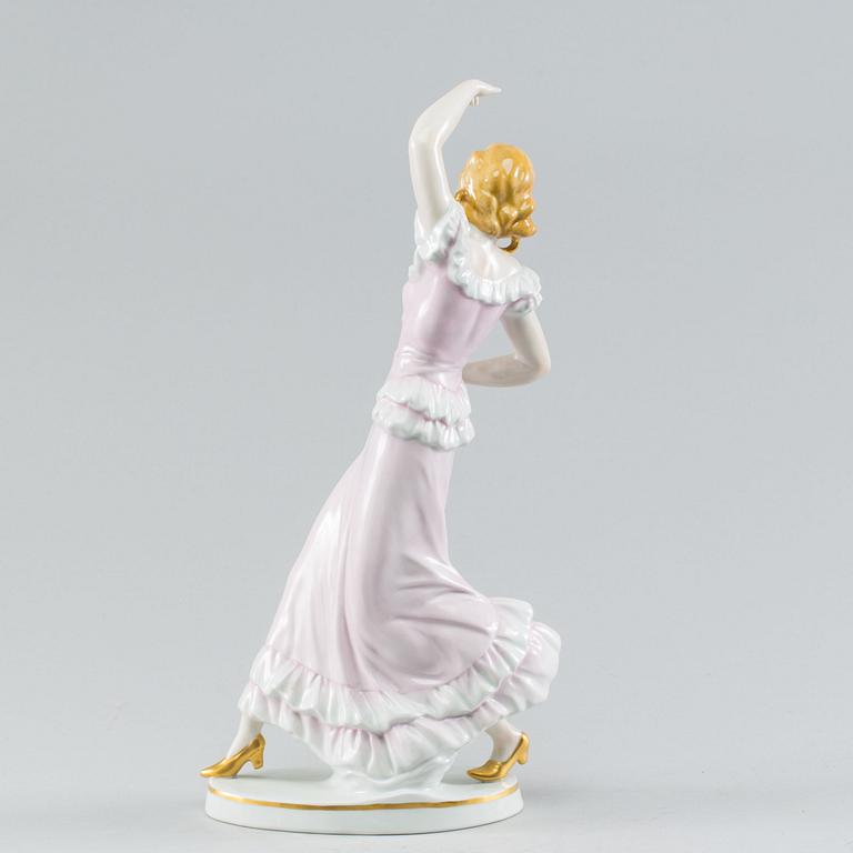 A Sitzendorf figurine, first half of 20th century.