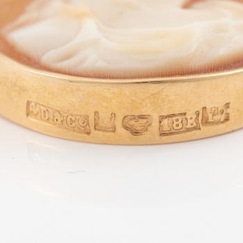 Pendant and brooch/pendant, 18K gold with shell cameos.