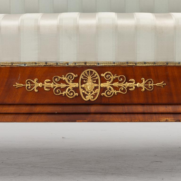 Soffa, Karl Johan, 1800-talets första hälft.