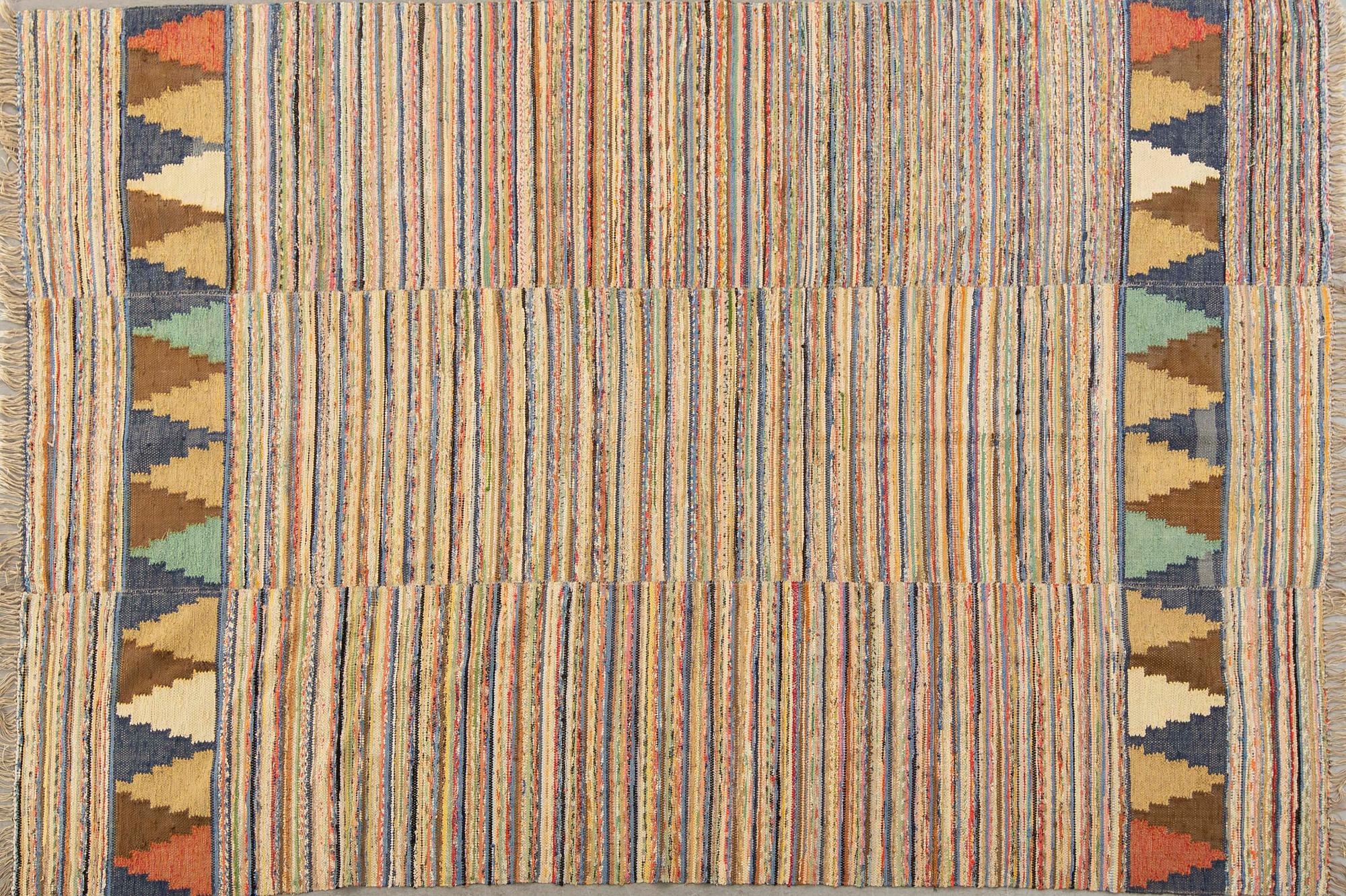 A Swedish flat weave carpet 1930/40's ca 255 x 179 cm.