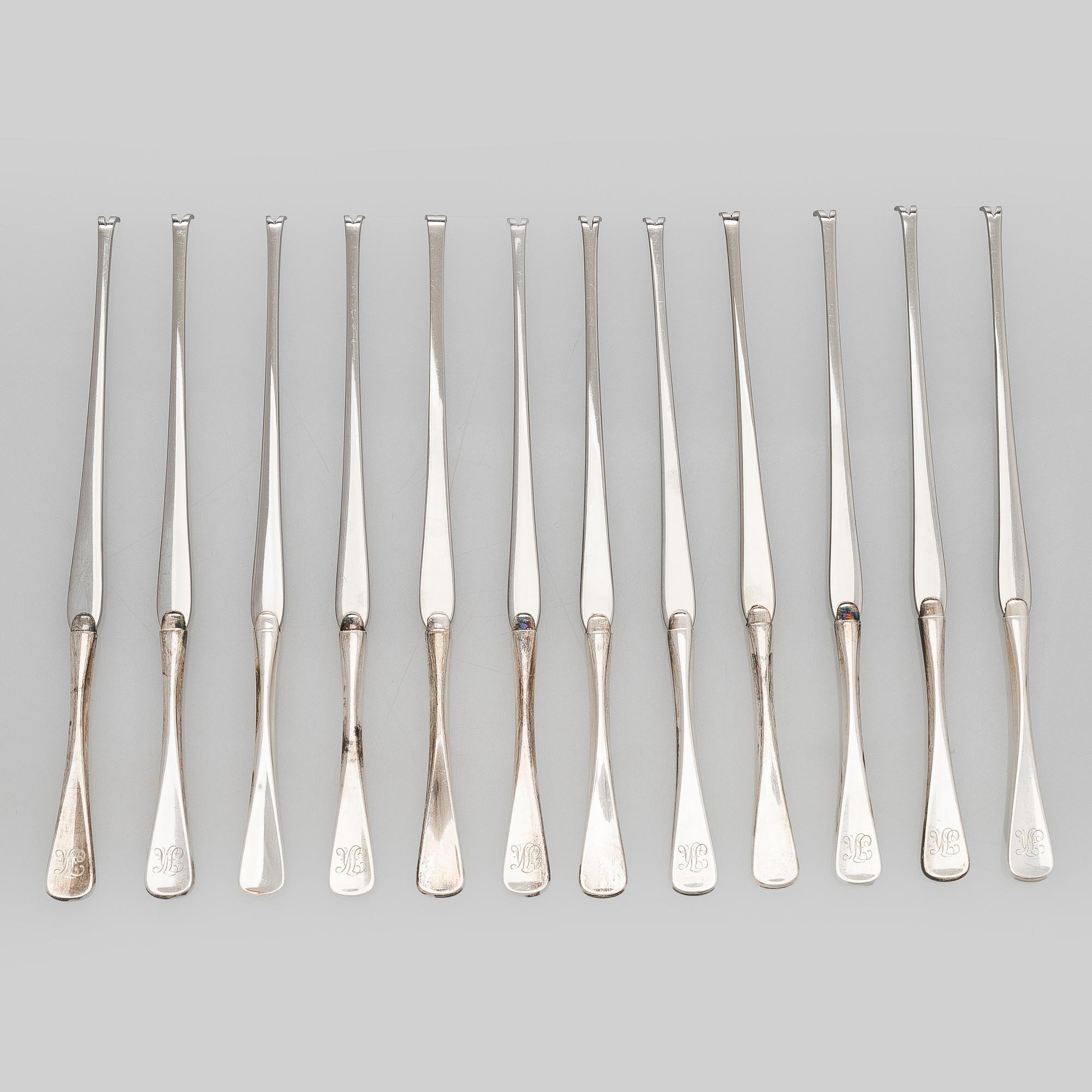 Hummerihaarukoita, 12 kpl, hopeaa ja terästä, W & S Sørensen , Tanska.