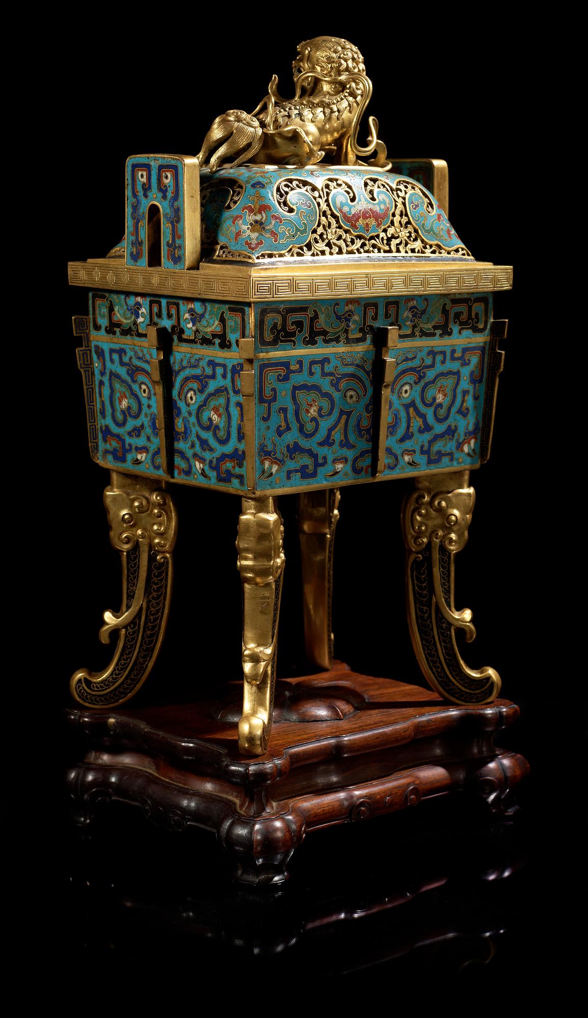 A cloisonne censer with cover, Qing dynasty, Qinalong (1736-95).