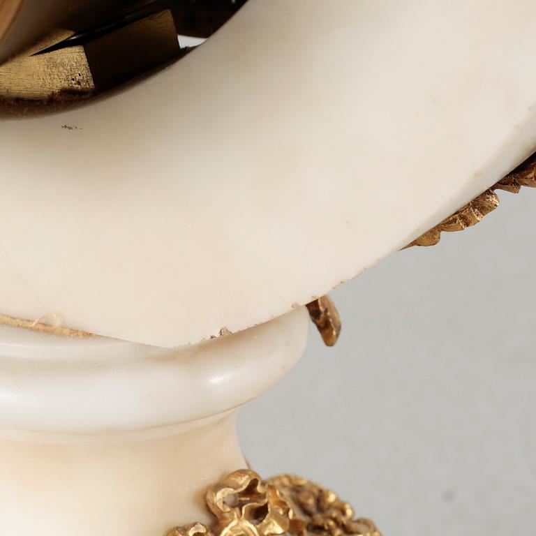 A table clock, dial marked "Gilles l'Ainé Paris", made around year 1900.