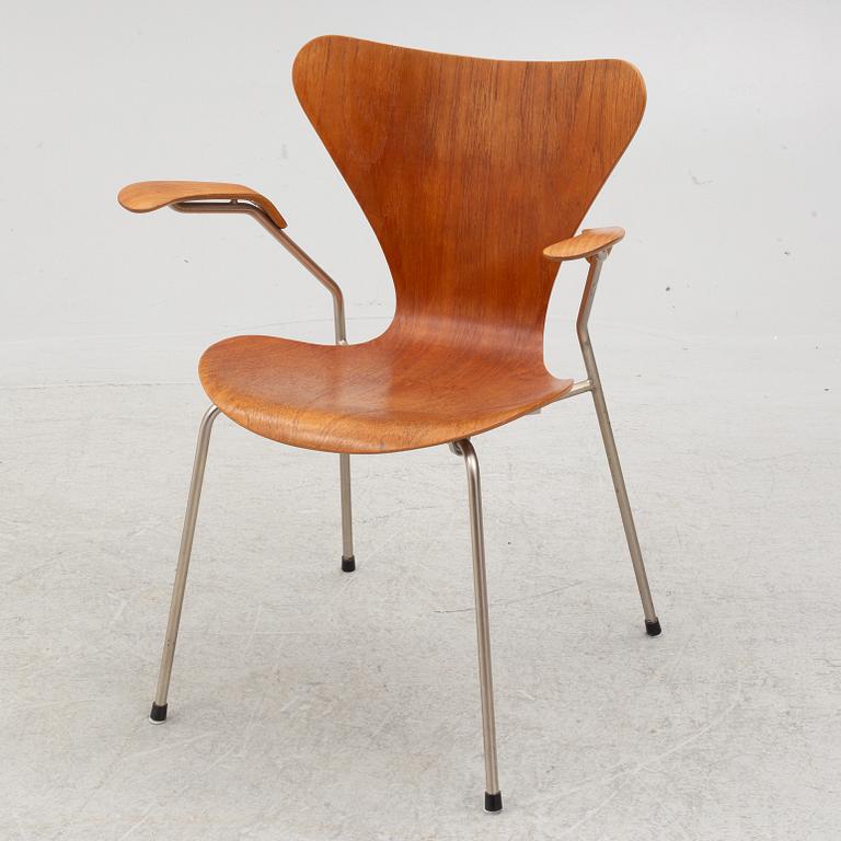 Arne Jacobsen, a 'Series 7' armchair, Fritz Hansen, Denmark, 1950's/60's.