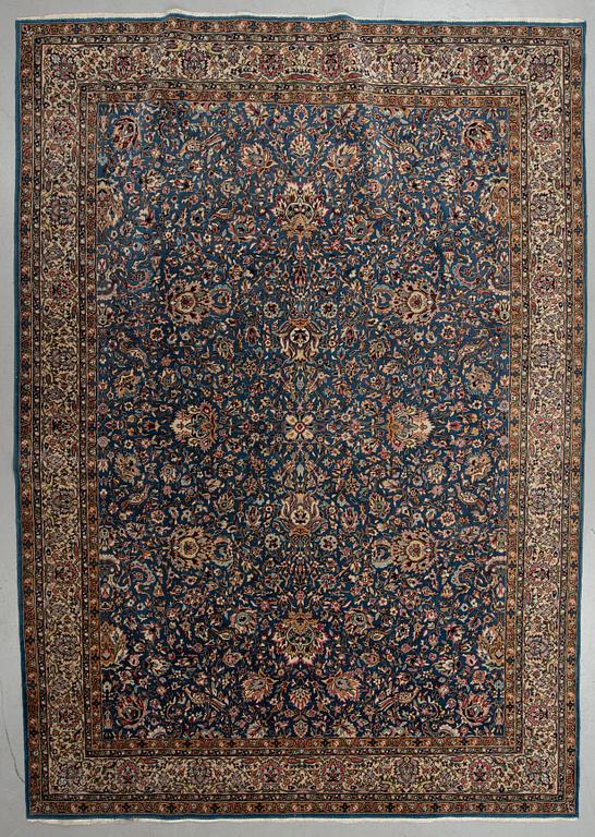 A carpet semi-antique/old oriental, ca 346 x 246 cm.
