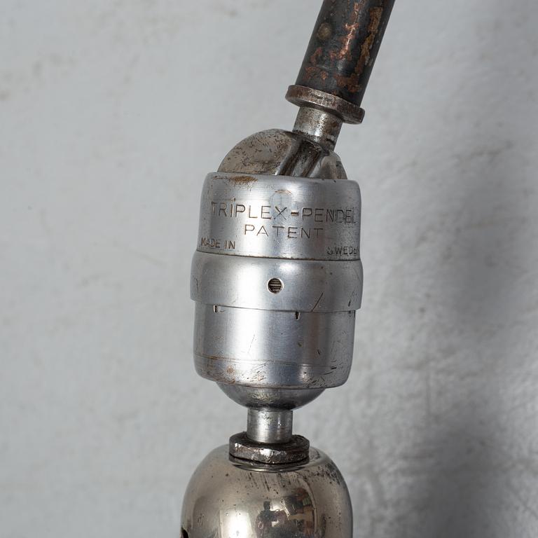A 'Triplex-Pemdel' industrial lamp, mid 20th Century.