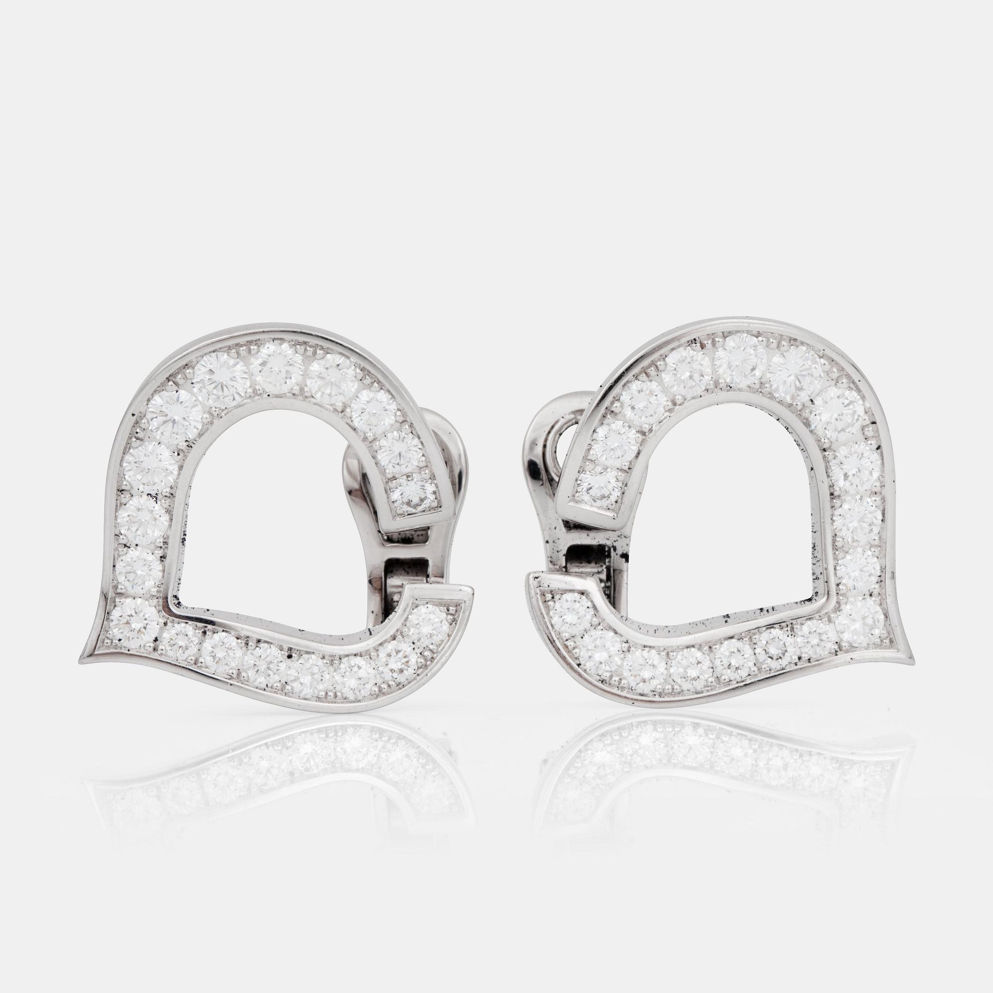 A pair of Chopard diamond, 2.90 cts in total, earrings. Certificate of origin.