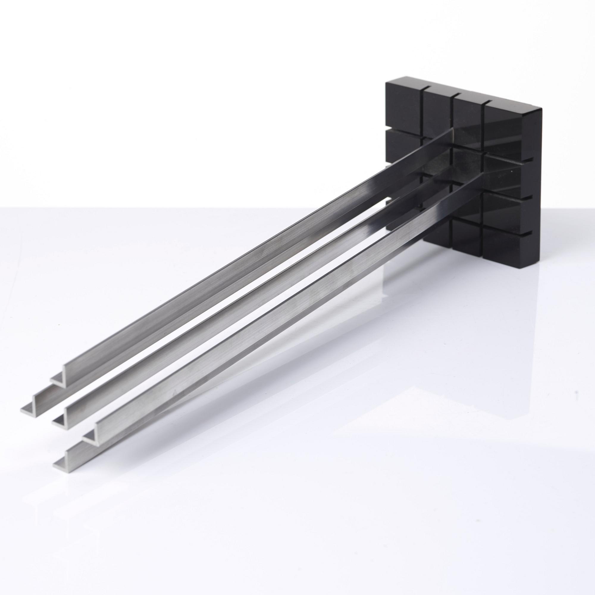 Lars-Erik Falk, "Modulskulptur i 73 gr".