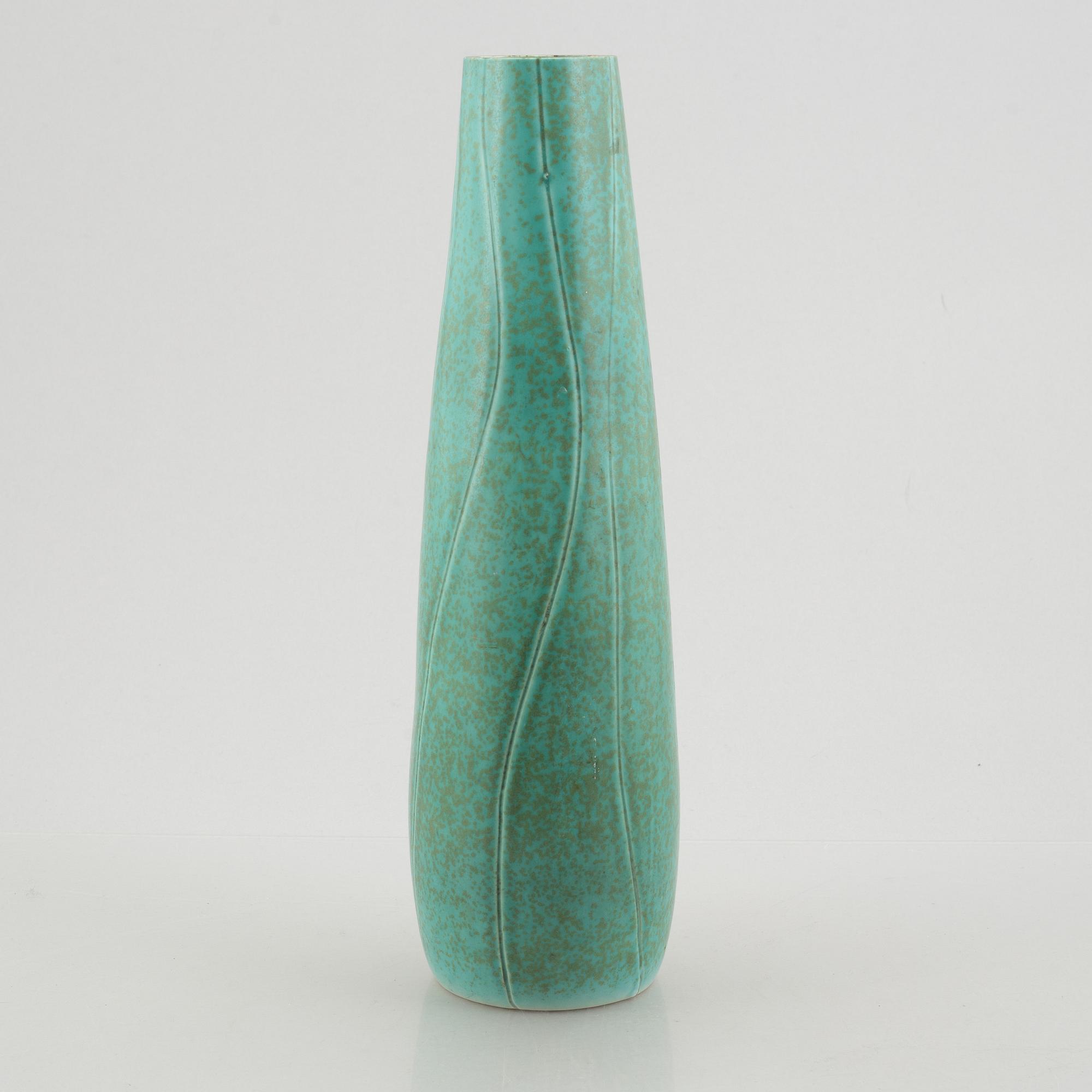Carl-Harry Stålhane, a stoneware vase, 'Frusen musik', Rörstrand circa 1948.
