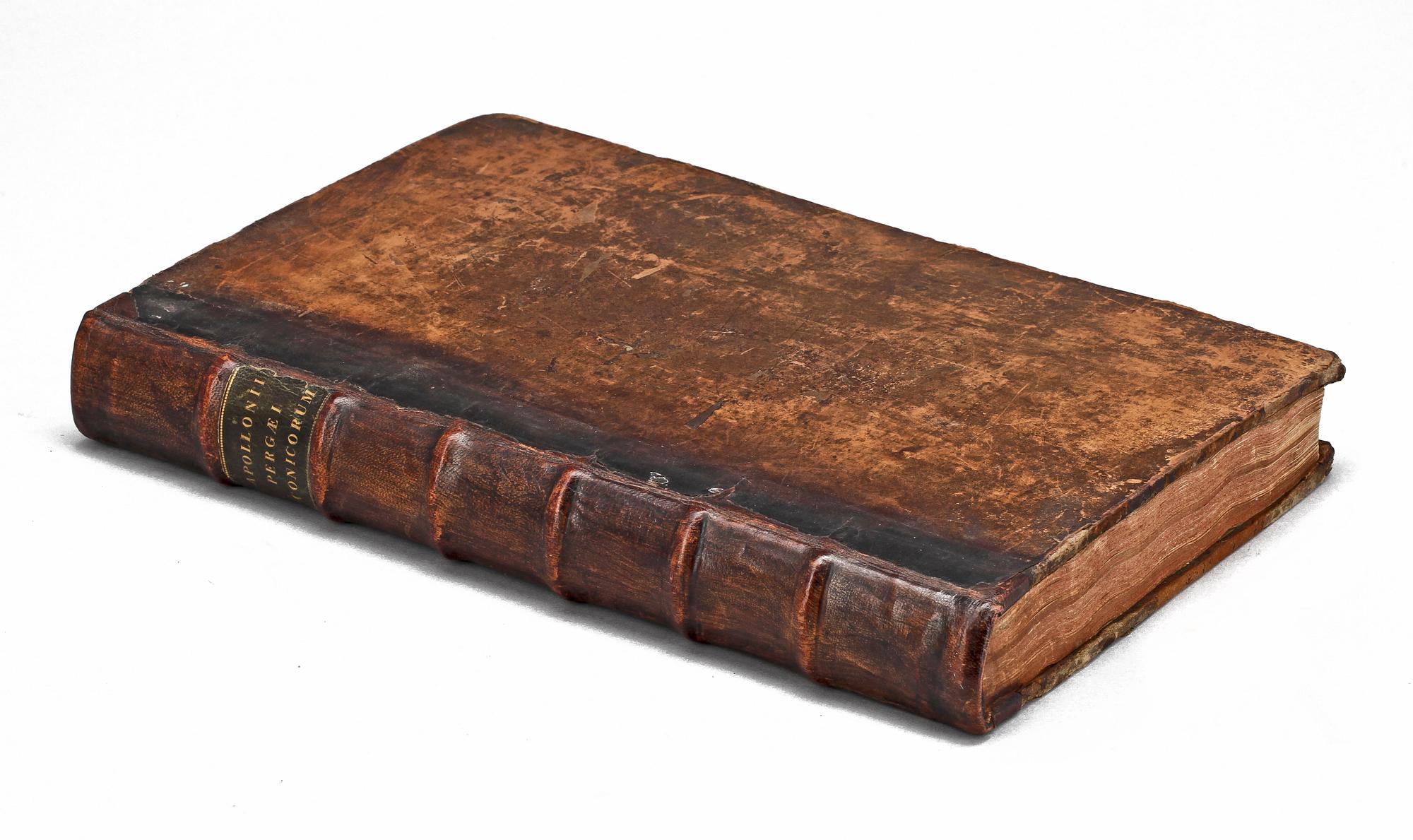 BOK, "Apollonii Pergaei Conicorum Libri octo, et Sereni Antissesis..." red av Edmund Halley, Oxford 1710.