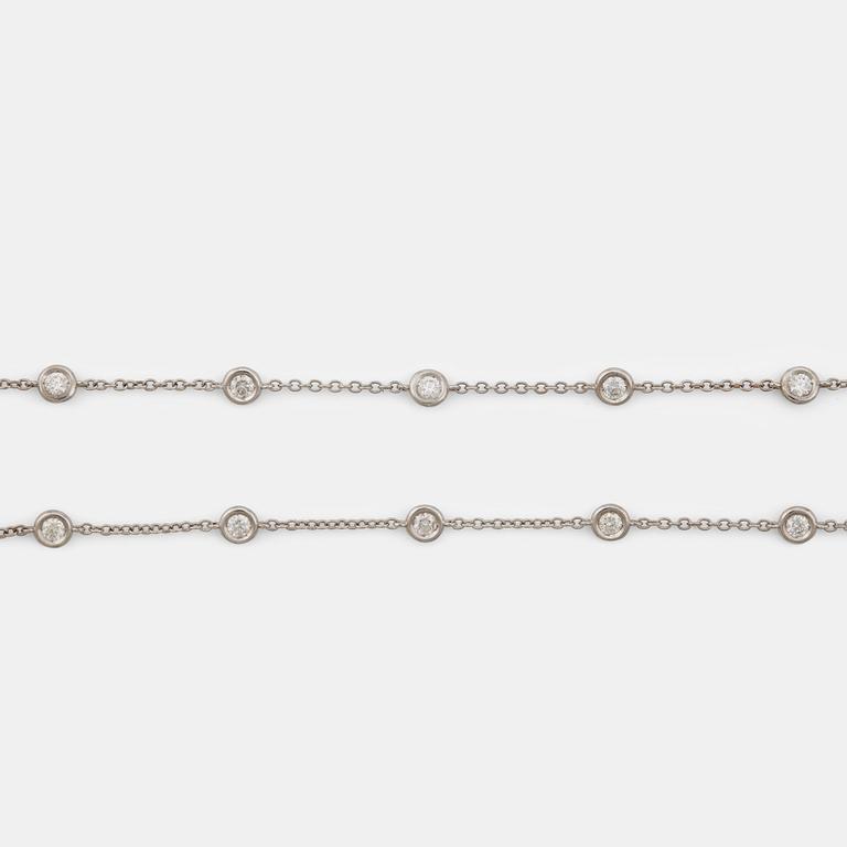 A brilliant cut diamond necklace.