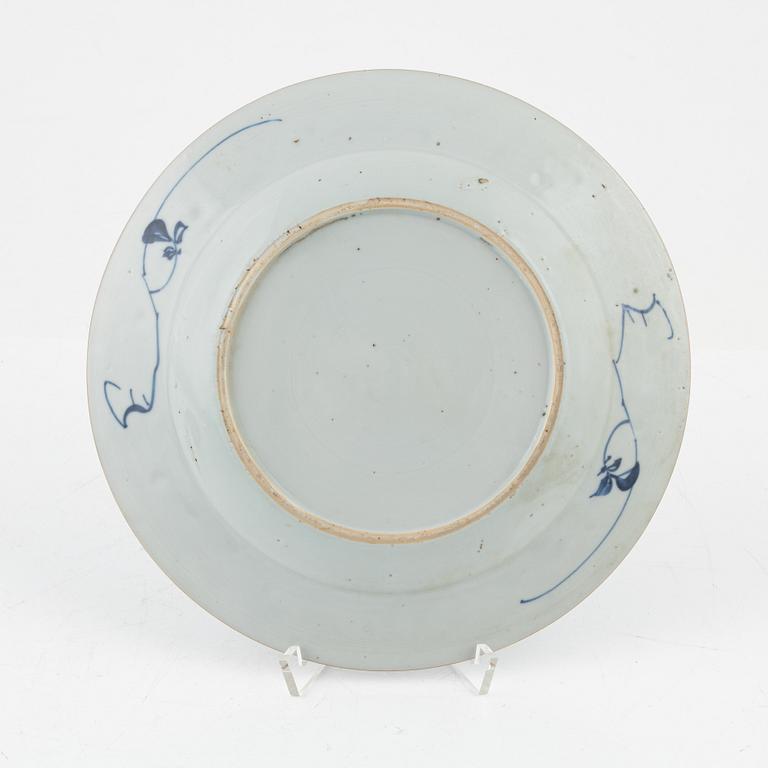 Two blue and white jars with covers and a plate, Qing dynasty, 18th century.