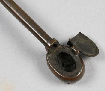 FLÖJT SAMT OPIUMPIPA, ostasien, 1900-tal.