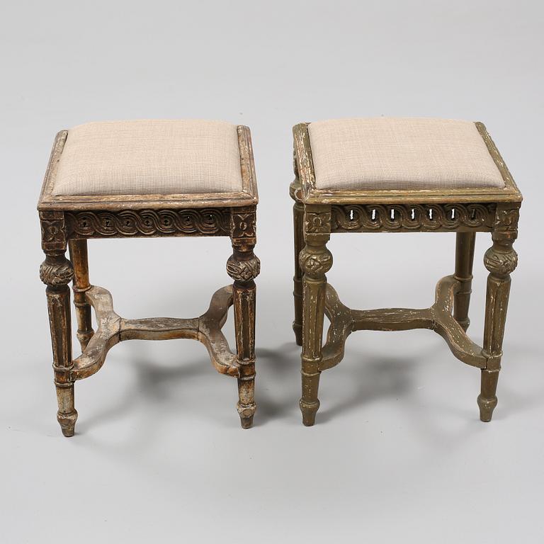 TABURETTER, ett par, troligen Danmark, 1800-tal.
