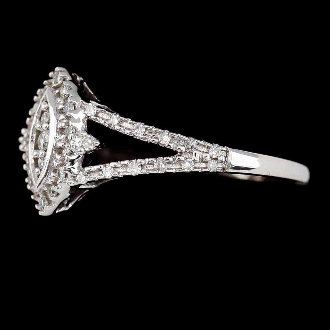 RING, 14K vitguld, diamanter 0.25 ct.