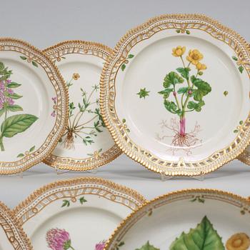 A Royal Copenhagen 'Flora Danica' part dinner service, Denmark, 20th Century. (27 pieces).