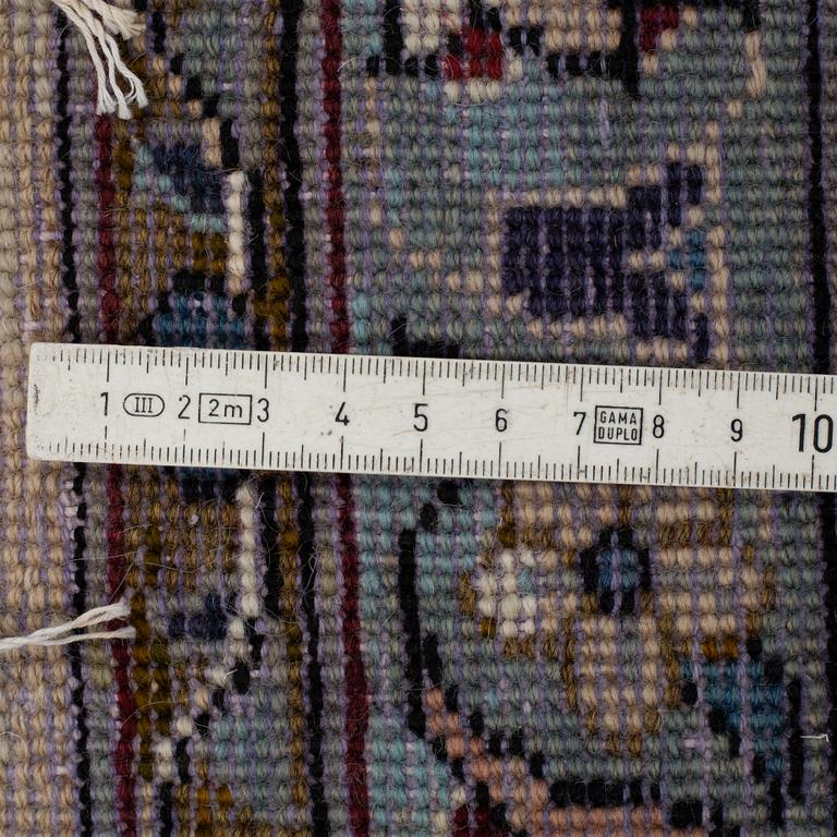 A carpet, Keshan 435 x 295 cm.