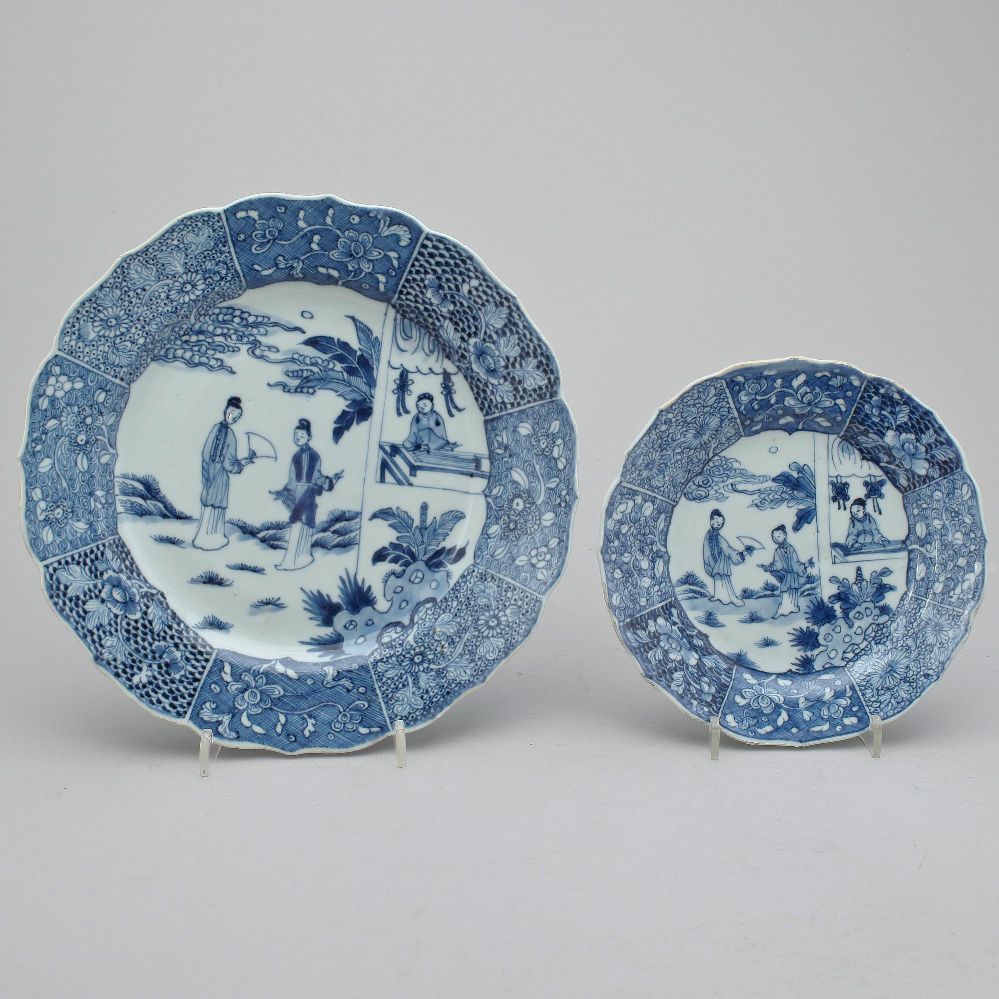 TALLRIKAR, 2 st, BÄRTALLRIK samt SKÅLFAT, porslin, Kina, Qing dynastin, 1700-tal.