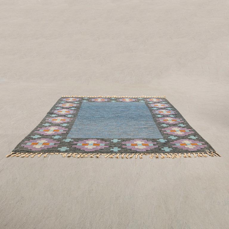 Rug, flat weave, signed BS, Sweden, approx. 220 x 162 cm.