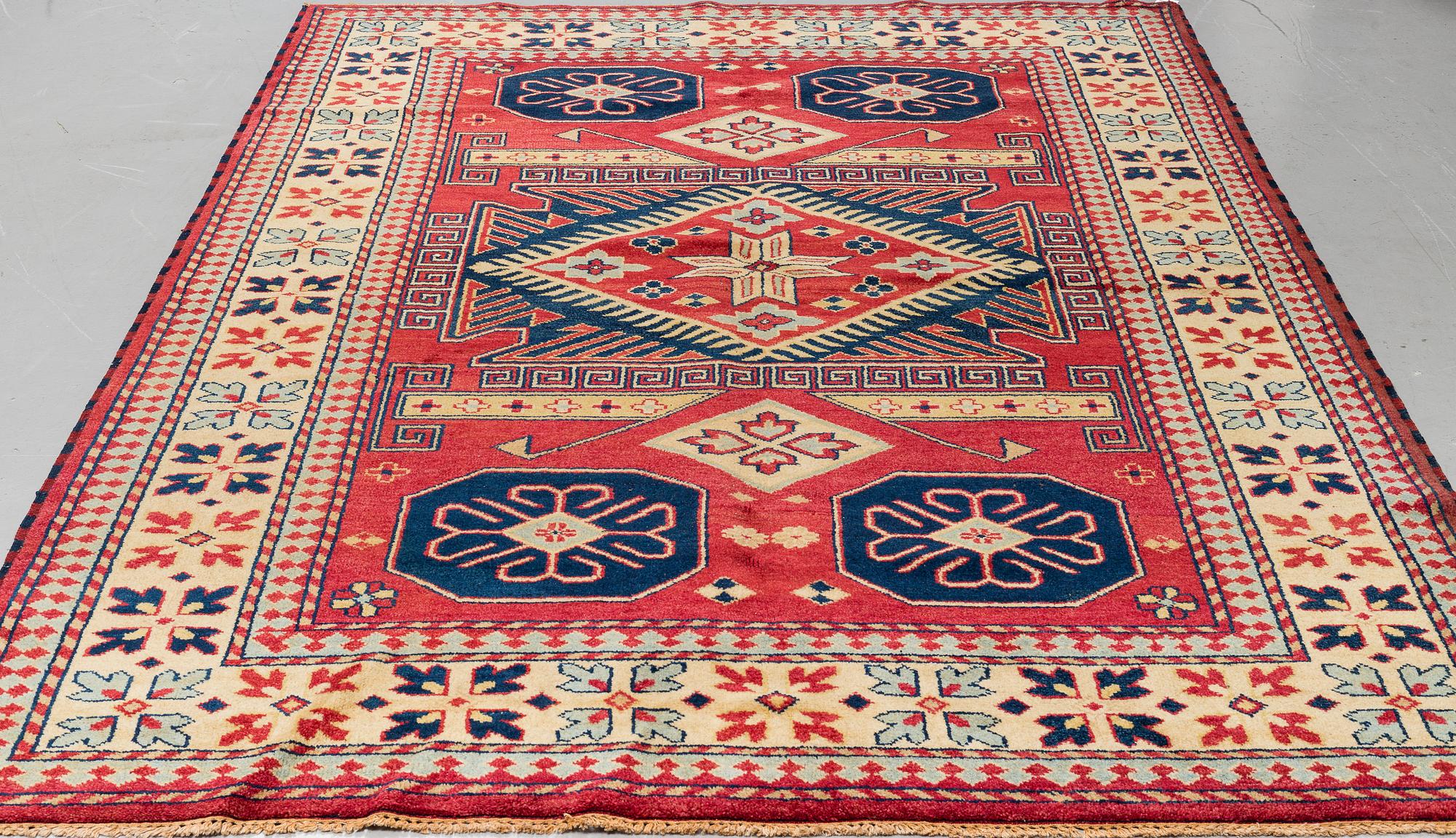 MATTA Kazak design 300 x 200 cm.