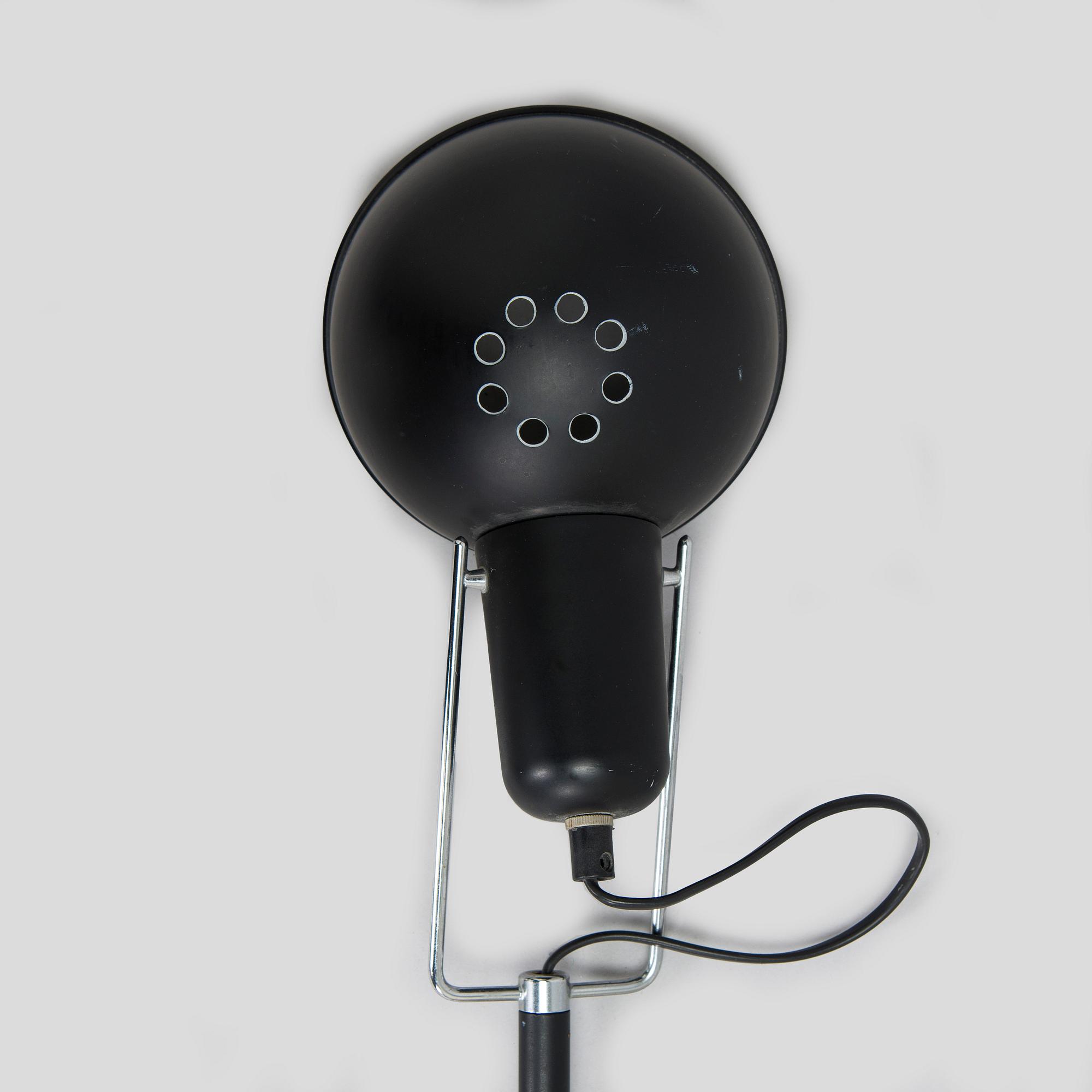 Paolo Rizzatto, vägglampa, modell 265, Flos, Italien.