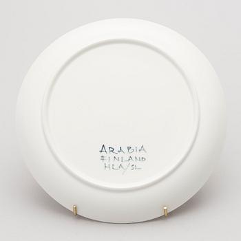 KAARINA AHO, A set of six faience "Sunflower" plates, model AR for Arabia, in production 1960-75.