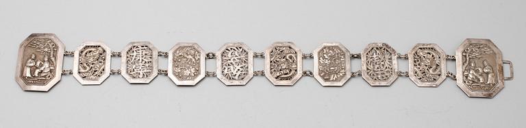 BÄLTE, silver, orientaliskt. Vikt 111 g.