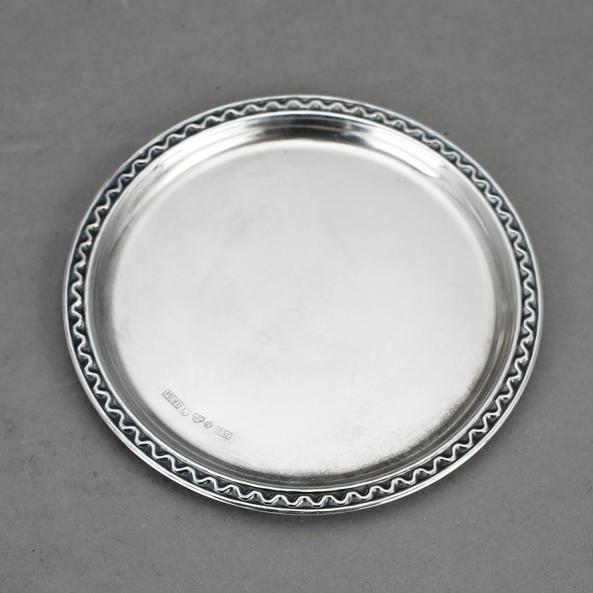 COASTERS, 18 st, silver, GAB samt CG Hallberg, 1900-tal. Total vikt 363 gram.